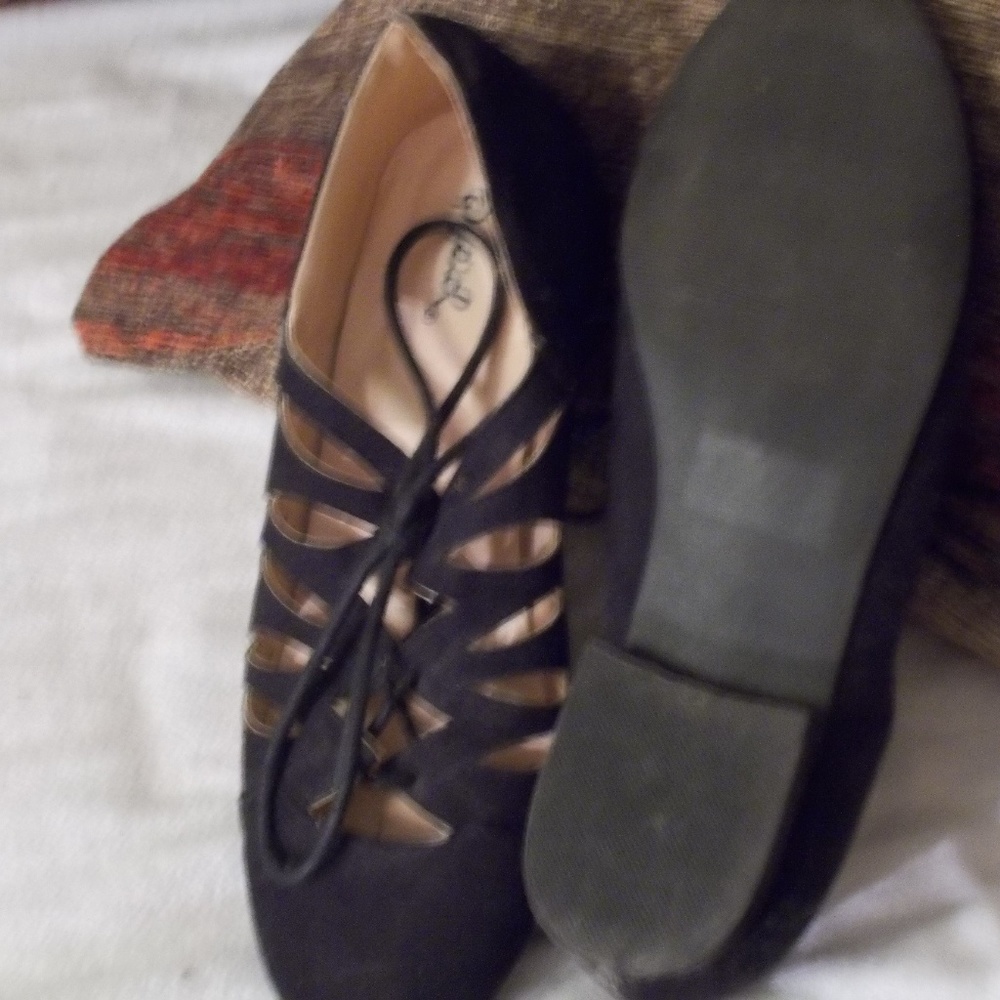 Black flats, Size 8